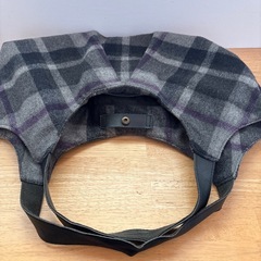 イノセント　チェック柄毛のバッグの画像