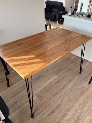 Lowya ダイニングテーブル　天然木 LOWYA 天然木 ダイニングテーブル テーブル (nn) 世田谷代田のテーブル