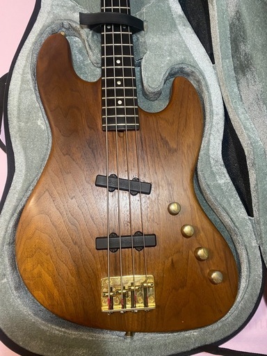 MOON ムーンジャズベースJJ-4 レア物 (hideto) 箕面の弦楽器、ギターの