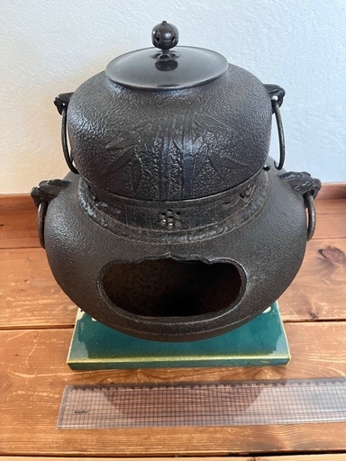 茶道     鬼面風炉      風炉釜