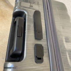 [破損有]東急ハンズオリジナルスーツケース 60Lの画像