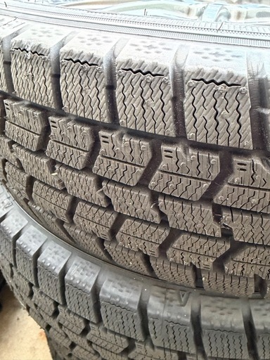 155/65r14スタッドレスタイヤ　ホイールセット　2025年式　ほぼ新品
