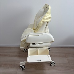 Conbi 電動ベビーバウンサーの画像