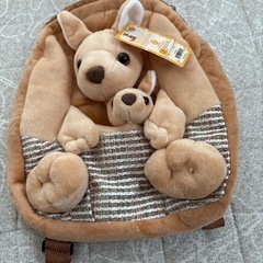  コアラとカンガルーリュックの画像