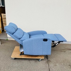 リクライニングソファ　リクライニングチェア　1人掛け　オットマン一体型　最大140度リクライニング　美品の画像