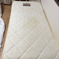 シングルベッドの画像