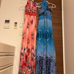 ワンピース2着、ドレス2着の画像