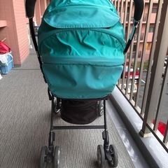 アップリカベビーカー　の画像