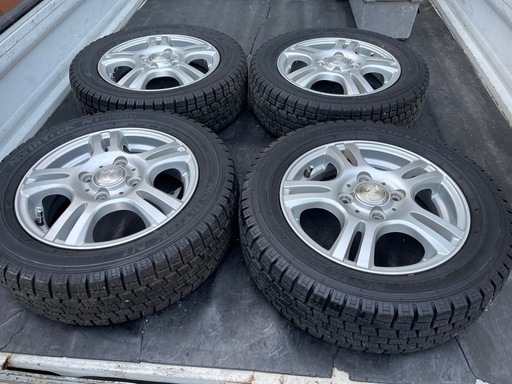 ★スタッドレスタイヤ　155/65R13