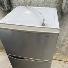 ジャンク冷蔵庫の画像