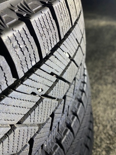 超美品！24年後半製造ソリオ、タフト等に！ブリジストンVRX3 165/65r15スタッドレスタイヤホイールセット！