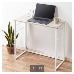 折りたたみテーブルの画像