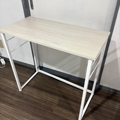 折りたたみテーブルの画像