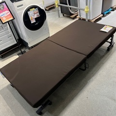 配達可【折りたたみリクライニング式ベッド】
【管理番号11601】の画像