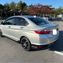 ホンダ　グレイス　ハイブリッド車の画像