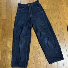 試着のみ　ストレートジーンズ　レデースの画像