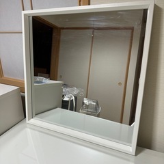 IKEA ミラーの画像