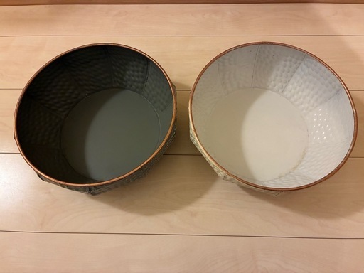 ✴アンティーク風✴ ✴ブリキ鉢カバー✴ アンティーク風 ブリキ製 プランター 2個セット 鉢カバー (たろす