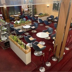 レトロなテーブルセット（２人用）の画像