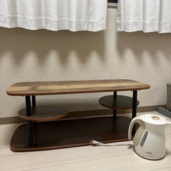 おしゃれテーブル（汚れ付き）の画像