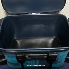 シマノ ロッドレスト タックルバッグ ハードタイプ BK-021R ドレイニングブルー 27L2 / タックルバッグ / 釣具 / shimanoの画像