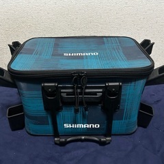 シマノ ロッドレスト タックルバッグ ハードタイプ BK-021R ドレイニングブルー 27L2 / タックルバッグ / 釣具 / shimanoの画像