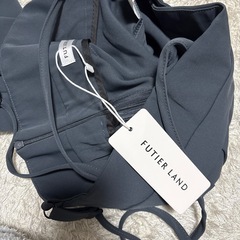 新品タグ付パンツの画像