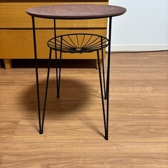 ミニテーブル　植物置き　コーヒーテーブル　　サイドテーブルの画像