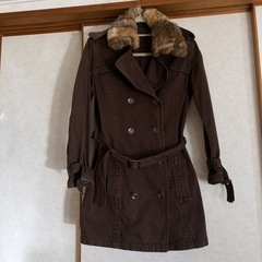 ファー付き　トレンチコート　 ミリタリーコートの画像