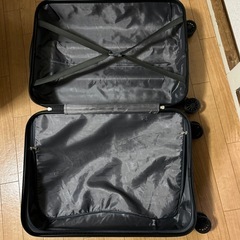 スーツケースの画像