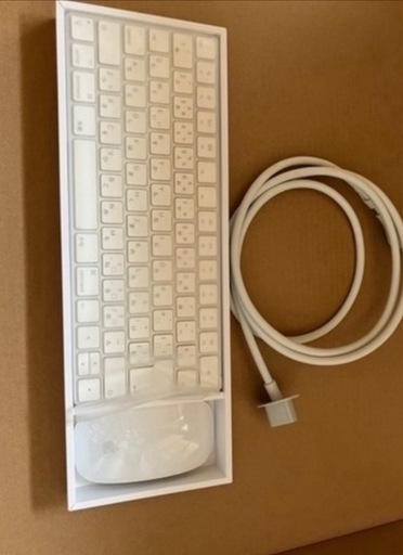 iMac 4Kディスプレイモデル 21.5インチ[Core i5(3.4GHz)/8GB/1TB Fusion] MNE02J/A ［21.5型 /intel Core i5 /メモリ：8GB］