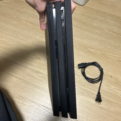 PS4 Pro 1TB   中古
