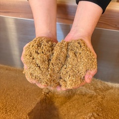 【無料】ヒノキおがくず・米ぬか原料の土系素材（発酵途中）引き取り募集の画像