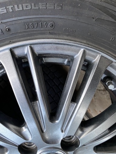 165-65r15 スタッドレスタイヤ