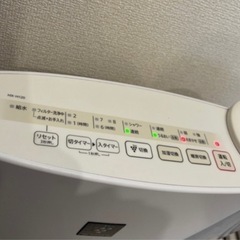 （お取引き中）シャープ プラズマクラスター搭載 加湿機能付 セラミックファンヒーター ホワイト HX-H120-Wの画像