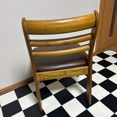 ダイニングチェア2脚の画像