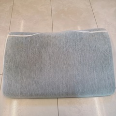 横向き寝がラクなまくら（フィット2 LOW）の画像