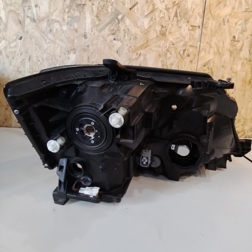 1係のアルファード へッドライト ※一部破損あり 12【T21718】 1係のアルファード へッドライト ※一部破損あり 12【T21718】