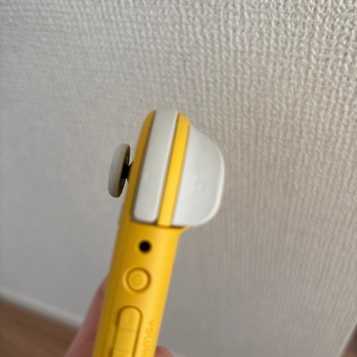 Switchライト　イエロー