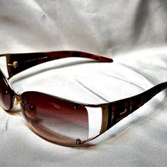 FENDIのサングラスの画像