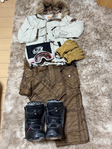 スノボスキーウェアスノボブーツグローブゴーグルセット (ぼんちゃん