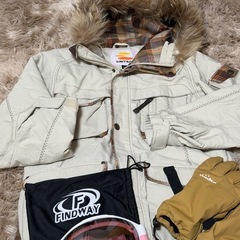 スノボ　スキーウェア　スノボブーツ　グローブ　ゴーグルセットの画像