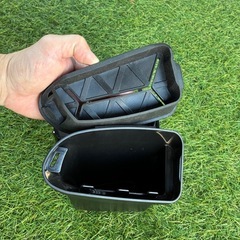 汎用ドリンクホルダーと、rav4運転席専用ゴミ箱の画像