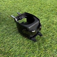 汎用ドリンクホルダーと、rav4運転席専用ゴミ箱の画像