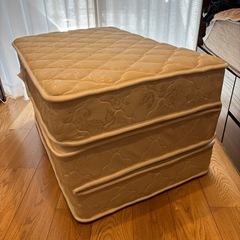 折りたたみポケットコイルマットレスの画像