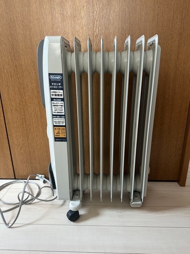デロンギ オイルヒーター｜タイマー付き｜10畳目安｜動作確認済み (わ