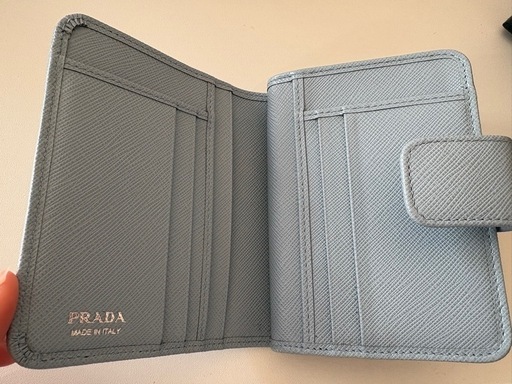 PRADA サフィアーノ トライアングル財布