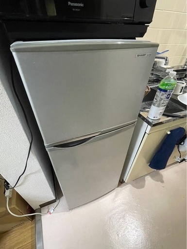 【値下げしました】SHARP製2ドア冷蔵庫　SJ-H12W-S