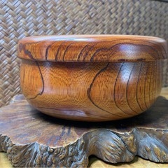 【未使用 保管品】山中塗 蓋付き菓子鉢 天然木 漆器 漆塗り 茶道具 懐石道具 伝統工芸 木製 煎茶道具 華道具 骨董 古道具 古玩 茶器 和骨董の画像