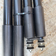 ハイエース純正ショックアブソーバーの画像